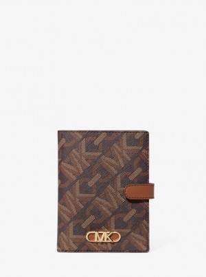 Michael Kors Empire Medium Signature Logo Passport Wallet Seyahat Çantası Kadın Kahverengi | 892450-HBG