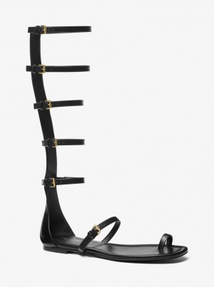 Michael Kors Juliette Leather Gladiator Sandal Düz Ayakkabı Kadın Siyah | 180967-ZWV