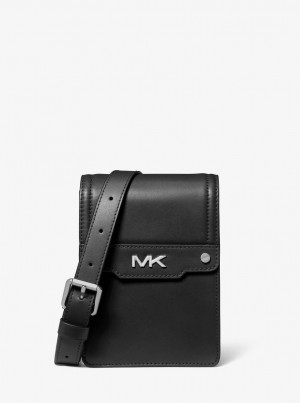 Michael Kors Varick Leather Smartphone Crossbody Bag Çapraz Çanta Erkek Siyah | 179358-VAL