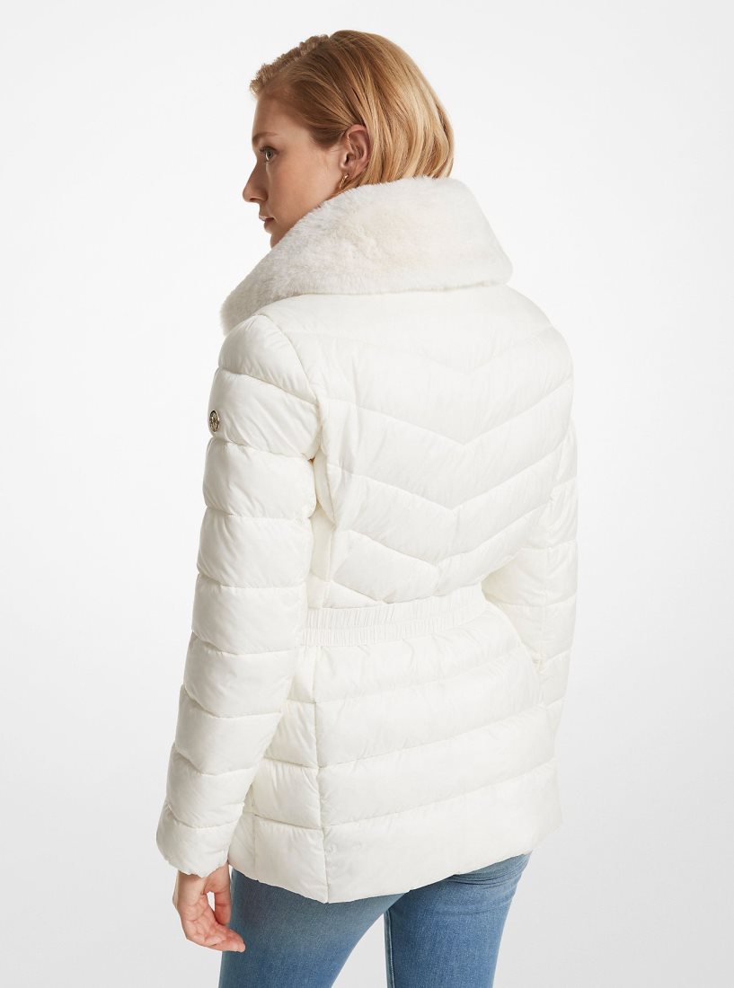 Michael Kors Faux Fur Trim Quilted Nylon Packable Puffer Jacket Mont Kadın Bej Rengi | 037621-HTP