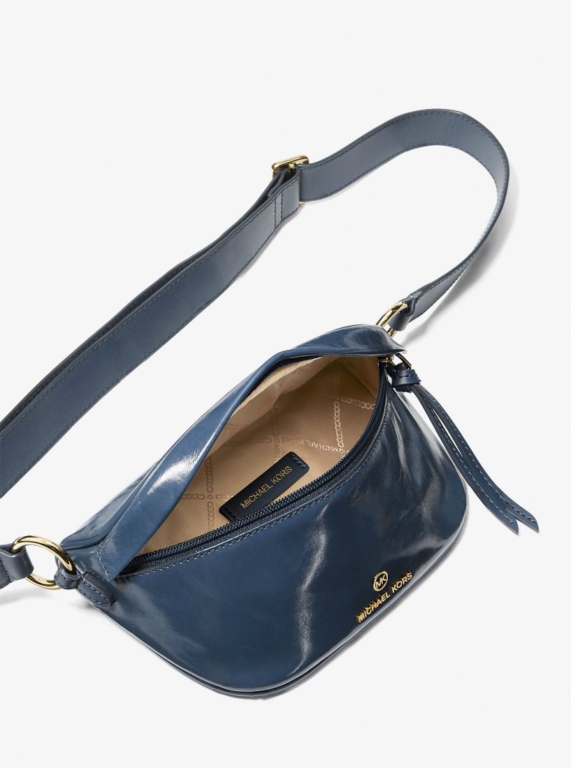 Michael Kors Slater Extra-Small Patent Leather Sling Pack Çapraz Çanta Kadın Lacivert | 528460-BUH